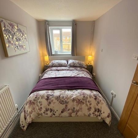Bradley Stoke Self Contained Ground Floor Apartment 브리스틀 외부 사진