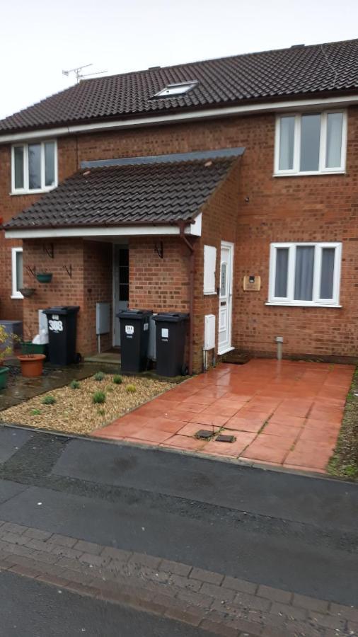 Bradley Stoke Self Contained Ground Floor Apartment 브리스틀 외부 사진