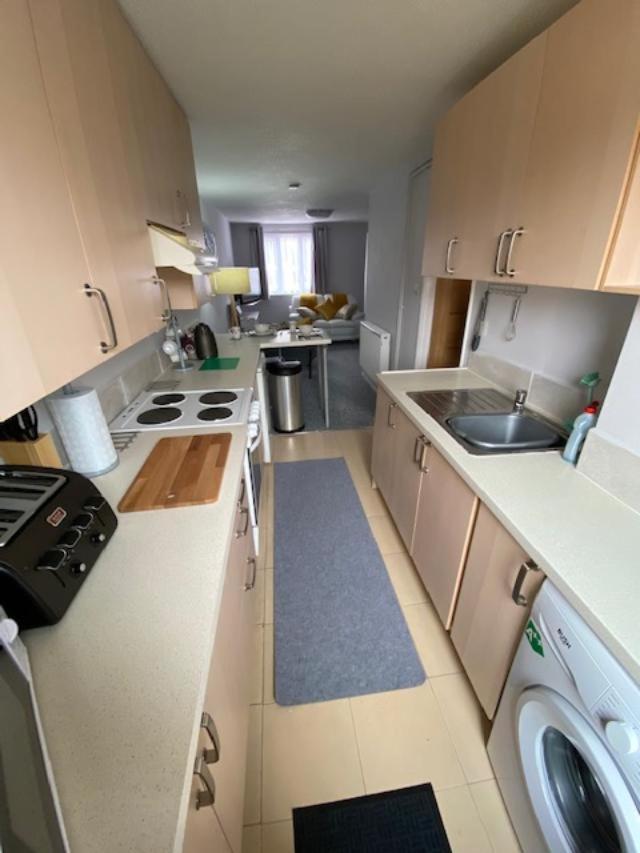 Bradley Stoke Self Contained Ground Floor Apartment 브리스틀 외부 사진