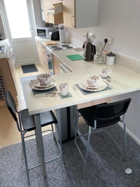 Bradley Stoke Self Contained Ground Floor Apartment 브리스틀 외부 사진